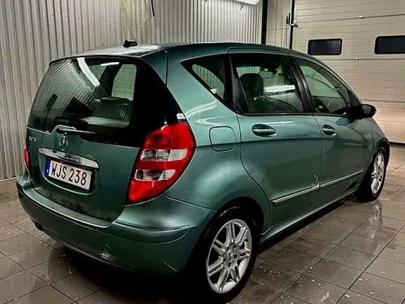 Mercedes-Benz A 170 2006 photo 4