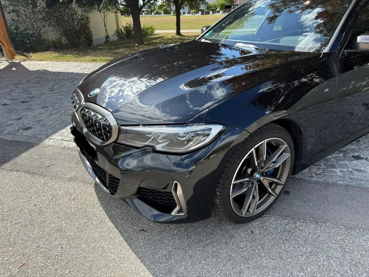 BMW 3 Series 2020 photo 2