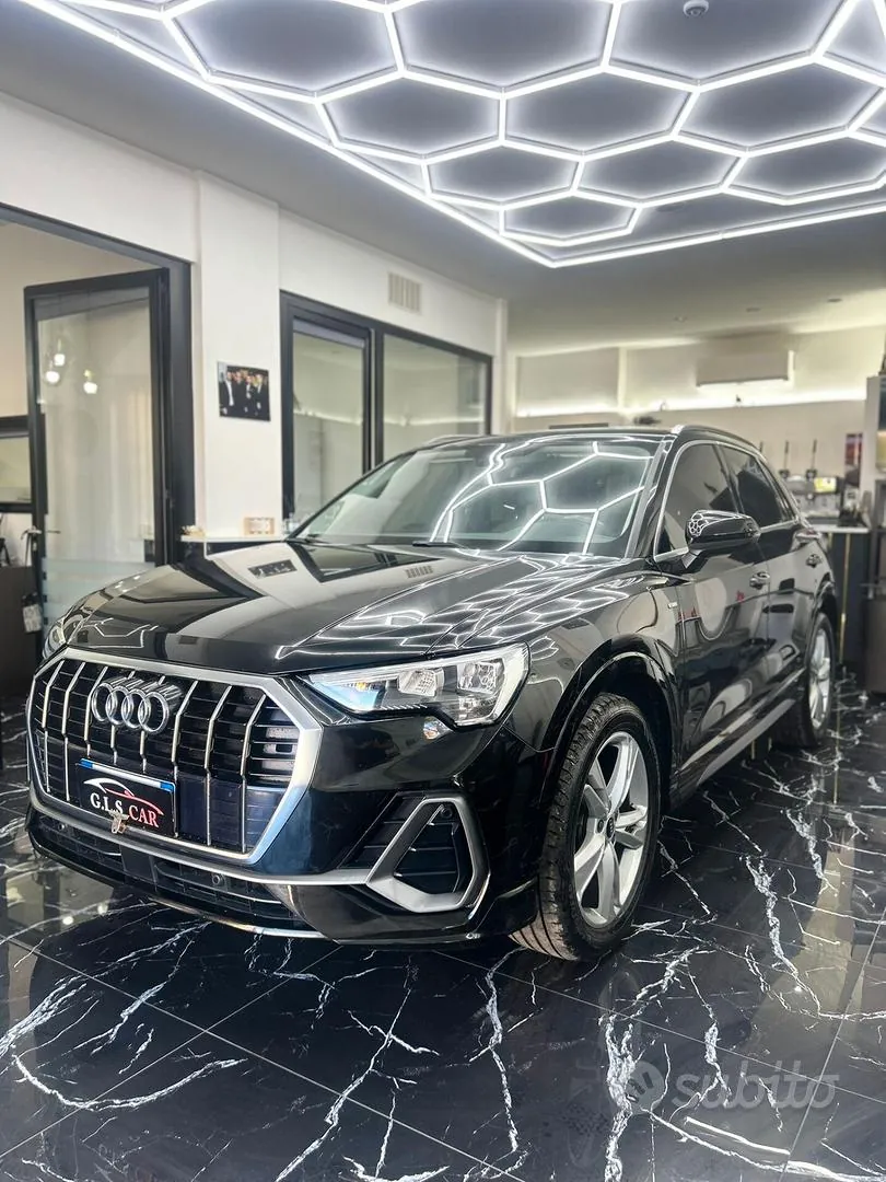 Audi Q3 2021 photo 2