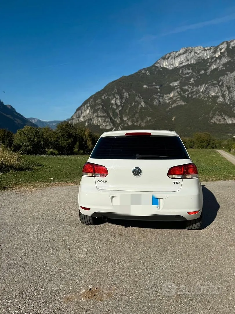 Volkswagen Golf 2010 photo 5