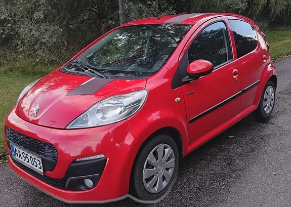 Peugeot 107 2012 photo 2