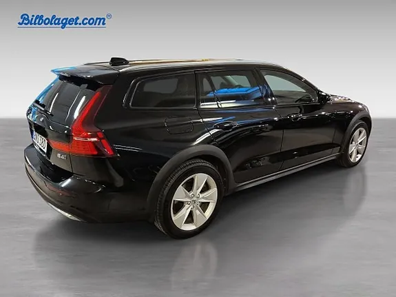 Volvo V60 Cross Country 2023 photo 4