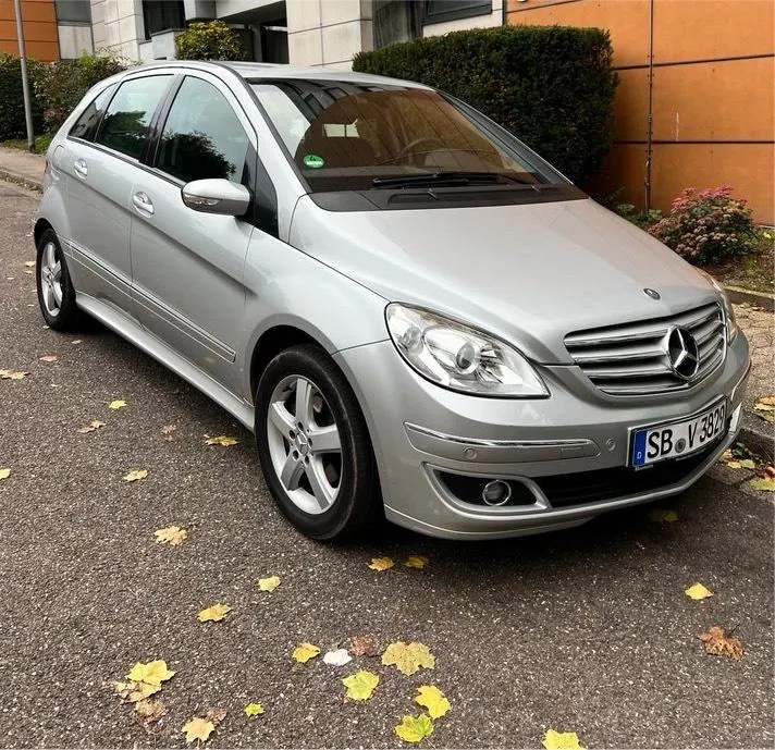 Mercedes-Benz B200