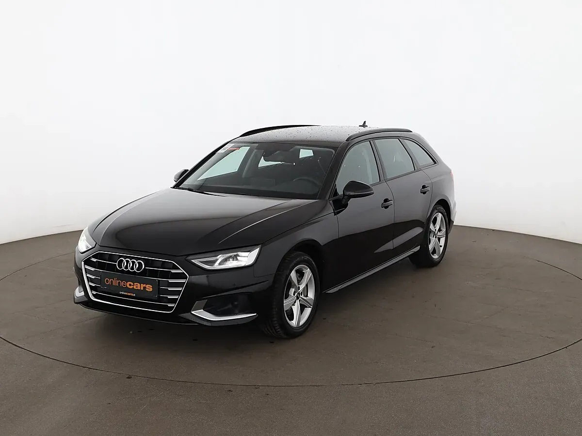 Audi A4 2022 photo 2