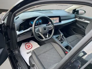 Volkswagen Golf 2022 photo 2
