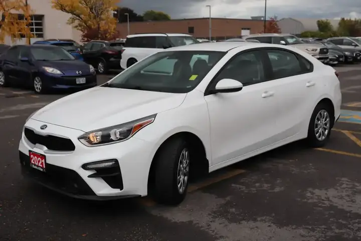 Kia Forte 2021 photo 5
