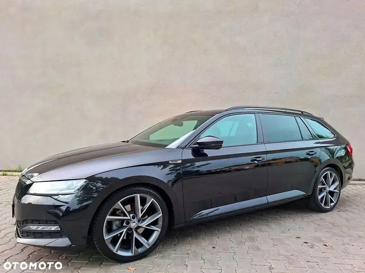 Skoda Superb 2022 photo 2