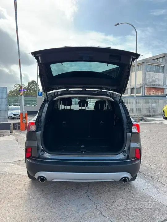 Ford Kuga 2021 photo 4