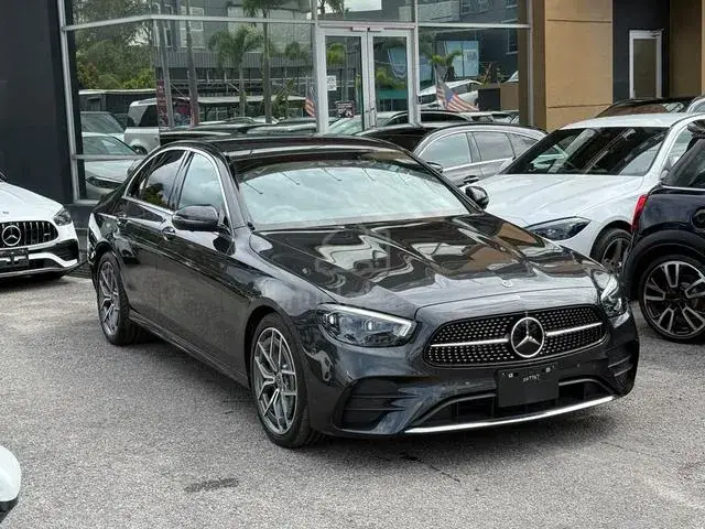Mercedes-Benz E200