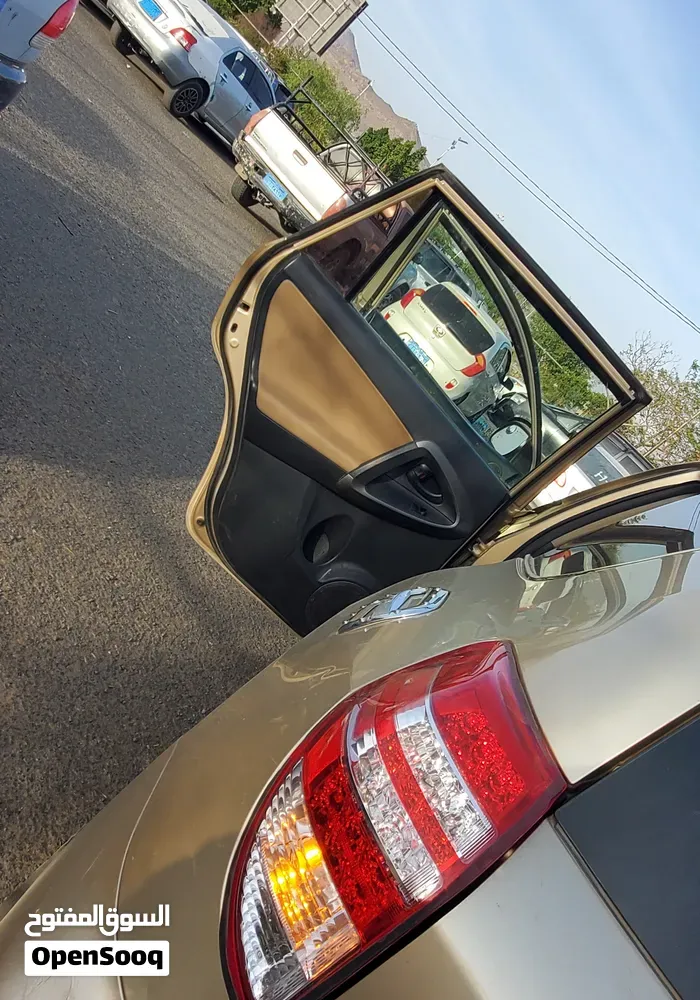 Toyota Rav 4 2009 photo 2