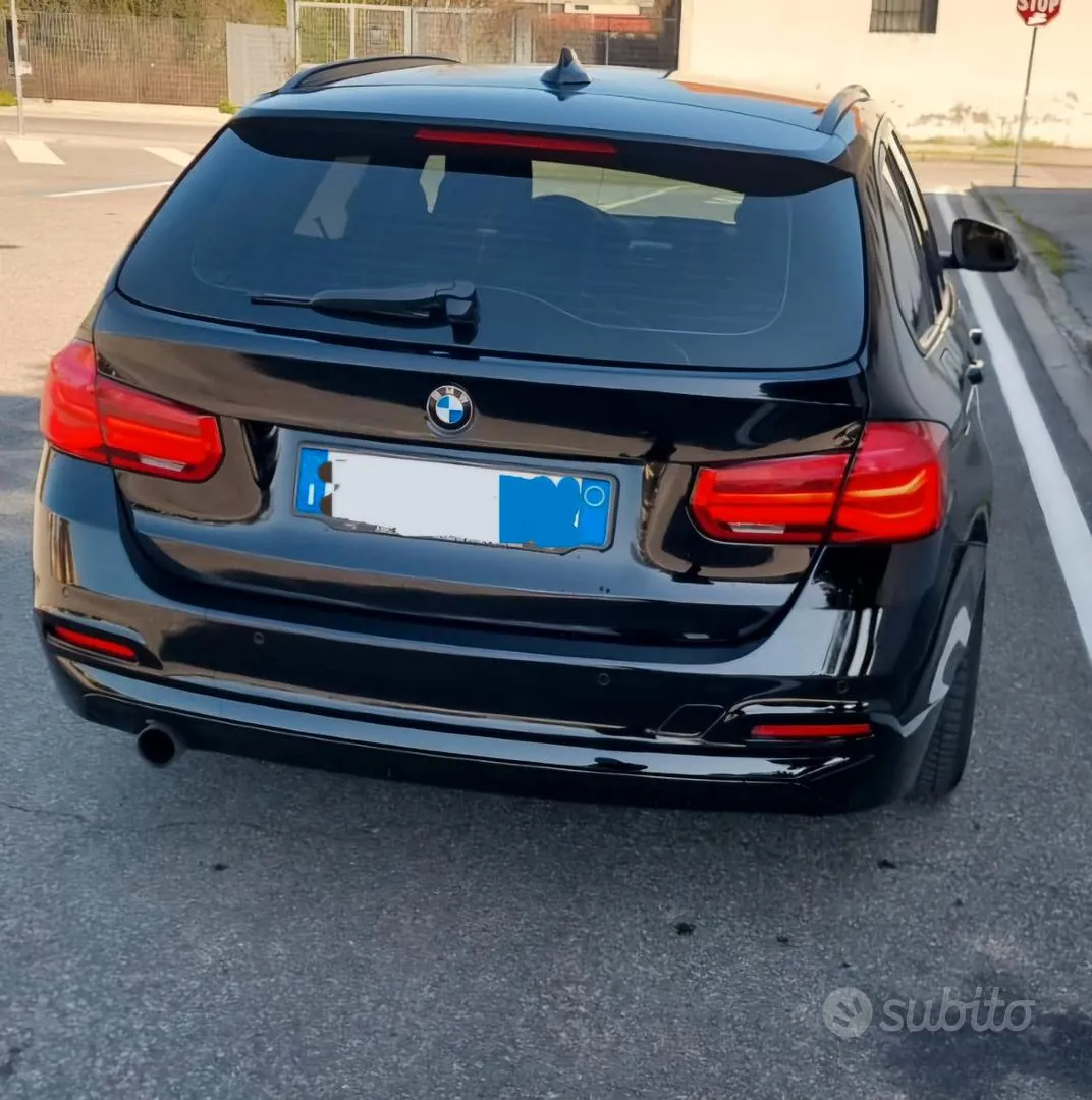 BMW 3 Series 2019 photo 3