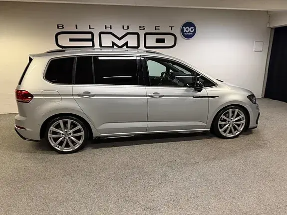 Volkswagen Touran 2018 photo 2