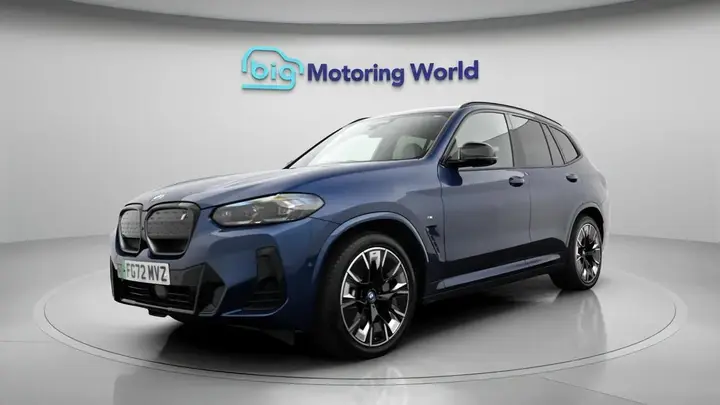 BMW Ix3 2022 photo 2