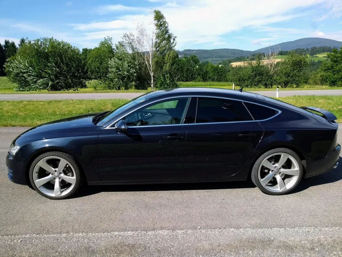 Audi A7 2011 photo 2