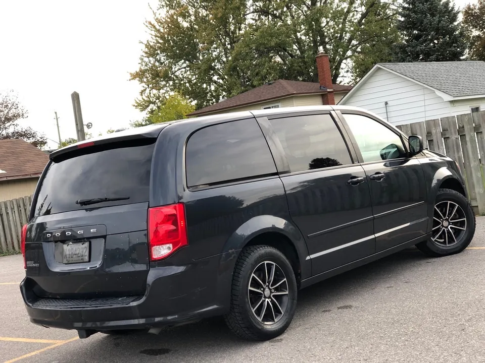 Dodge Grand Caravan 2015 photo 4