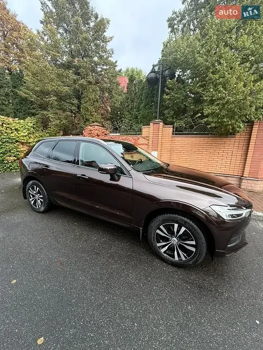 Volvo Xc60 2019 photo 2