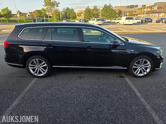 Volkswagen Passat 2017 photo 5
