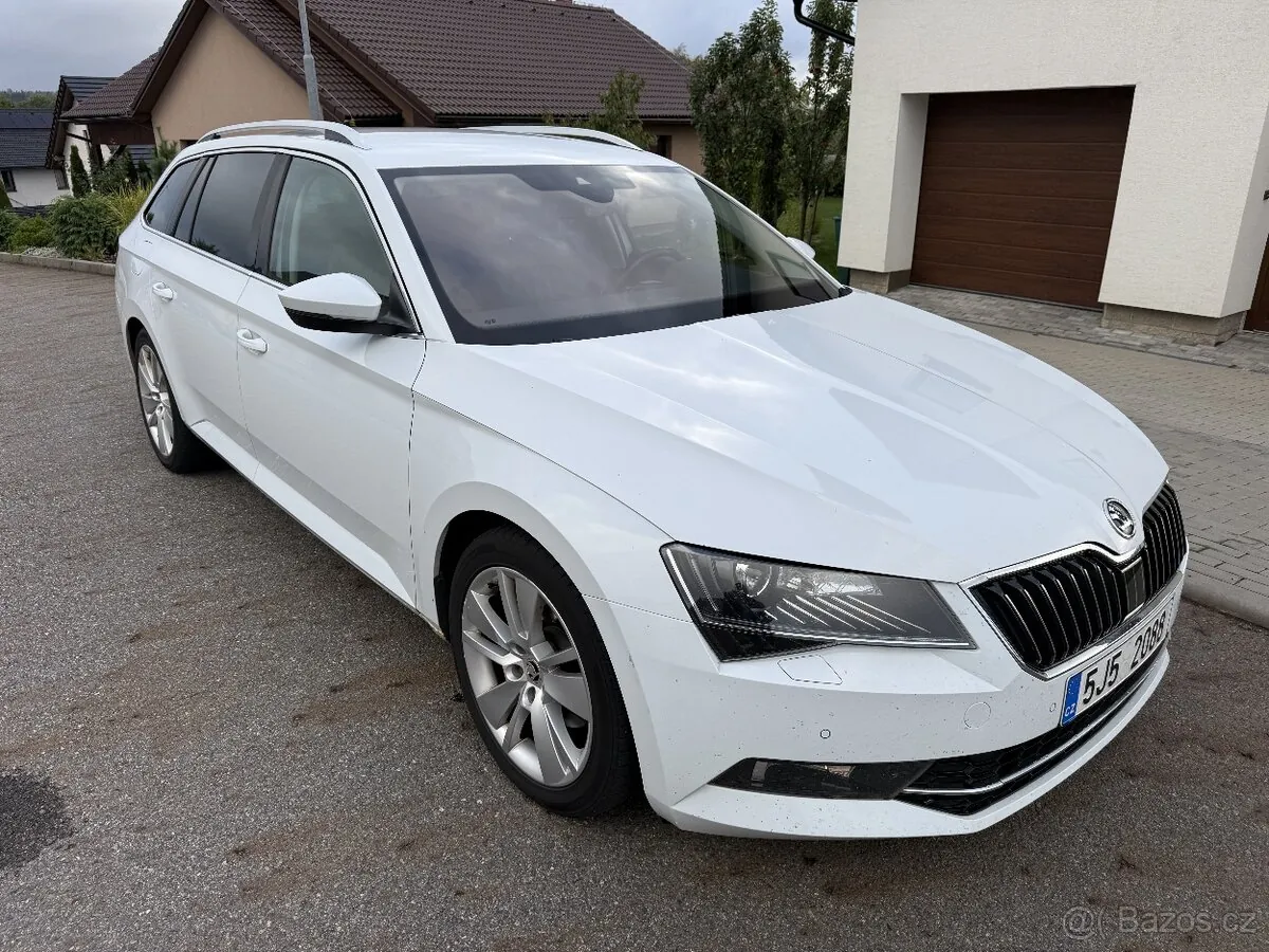 Skoda Superb 2015 photo 2