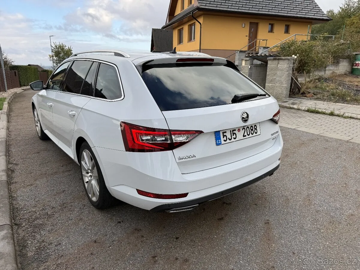 Skoda Superb 2015 photo 5