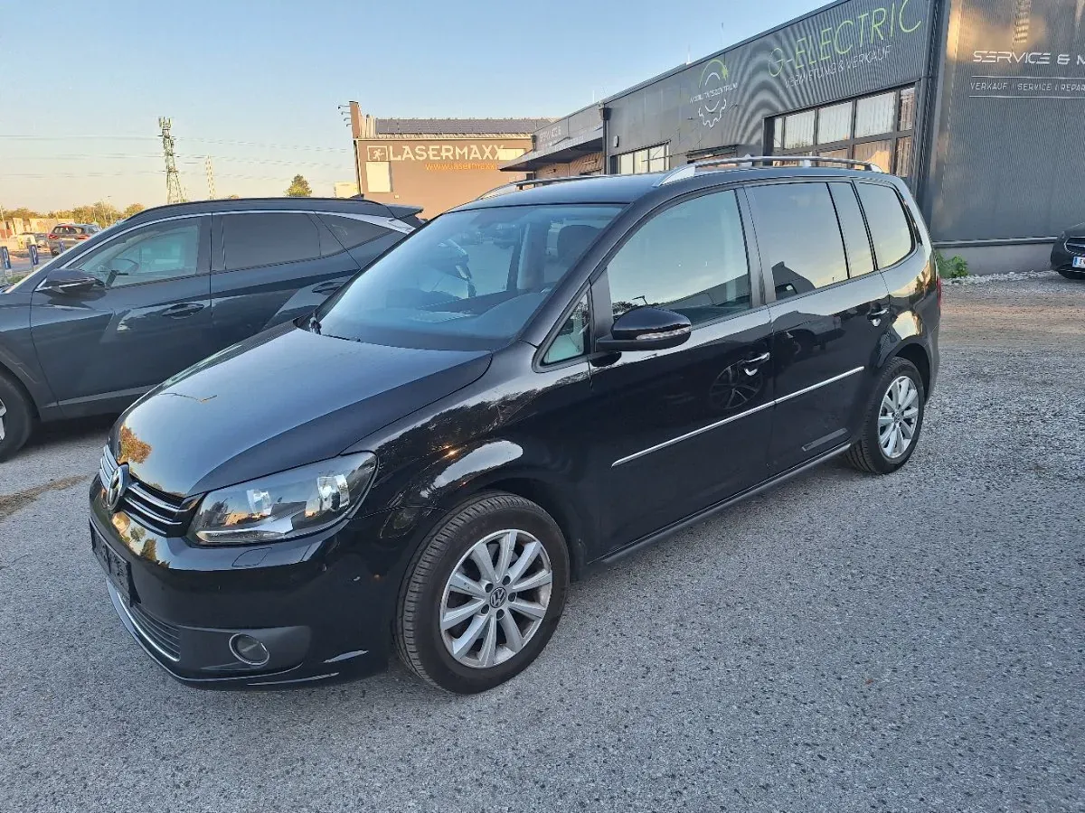 Volkswagen Touran 2014 photo 3