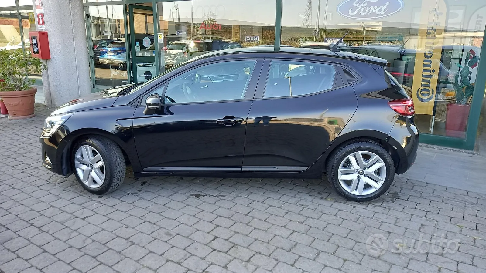 Renault Clio 2022 photo 2