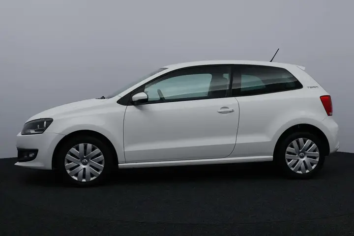 Volkswagen Polo 2010 photo 4
