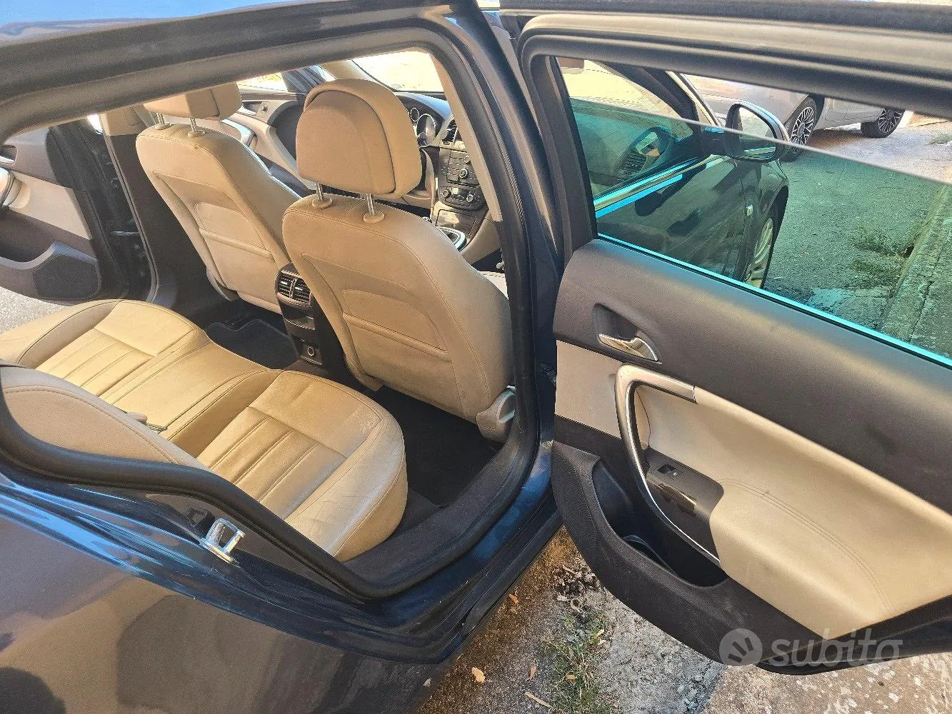 Opel Insignia 2011 photo 4