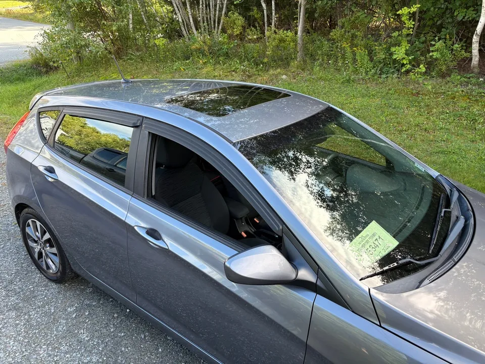 Hyundai Accent 2017 photo 3