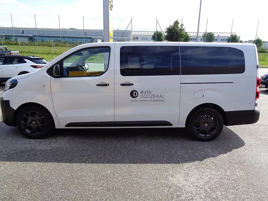 Opel Vivaro 2024 photo 2