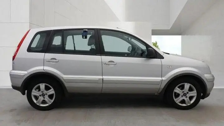 Ford Fusion 2010 photo 5