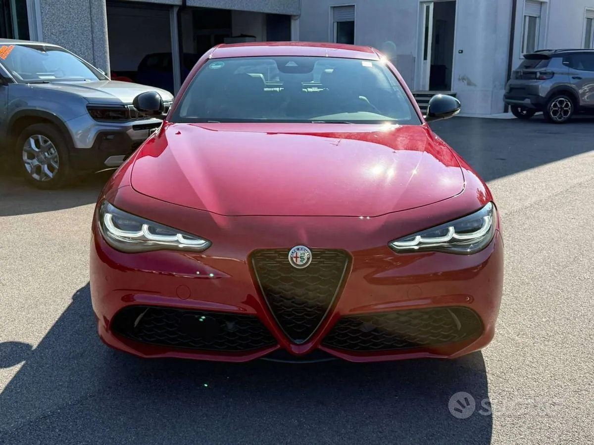 Alfa Romeo Giulia 2023 photo 2