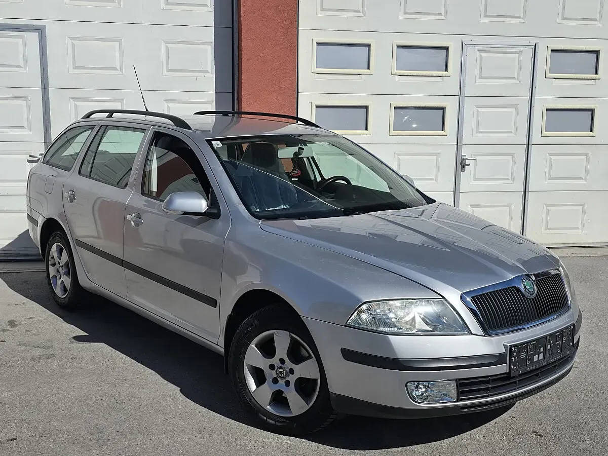 Skoda Octavia 2005 photo 2