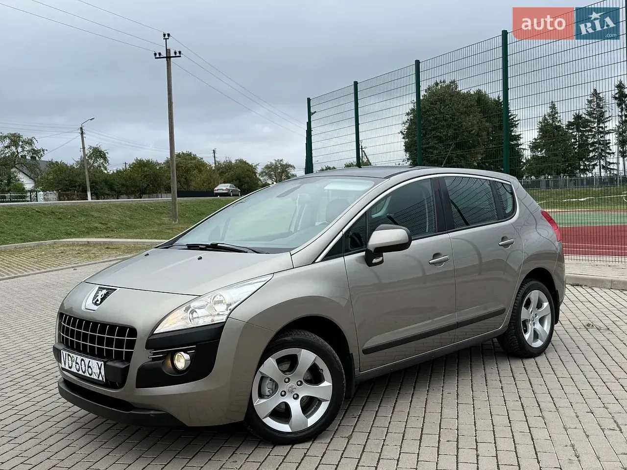 Peugeot 3008 2010 photo 4