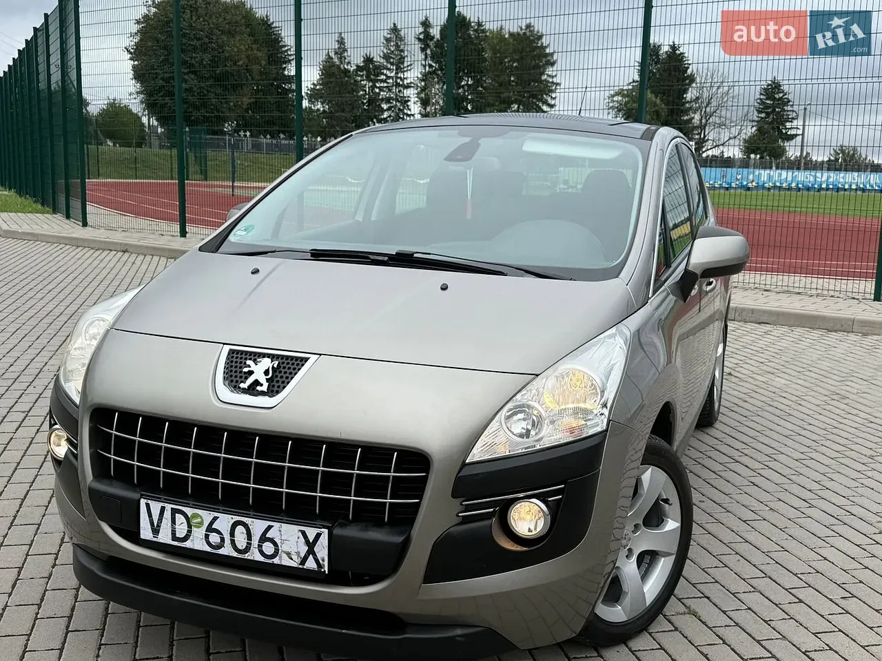Peugeot 3008 2010 photo 2