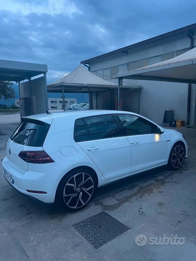 Volkswagen Golf 2021 photo 4