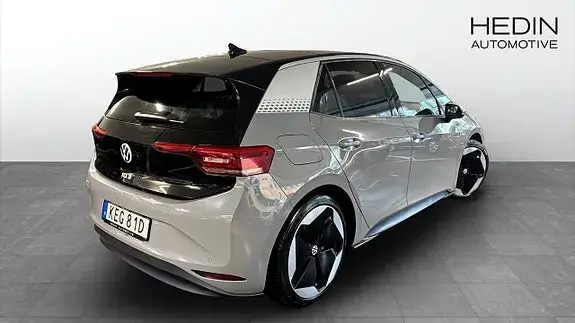 Volkswagen Id.3 2021 photo 2