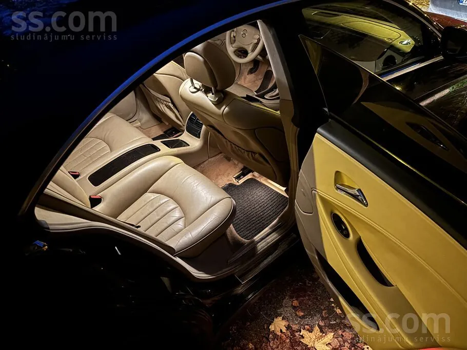 Mercedes-Benz Cls 2004 photo 5