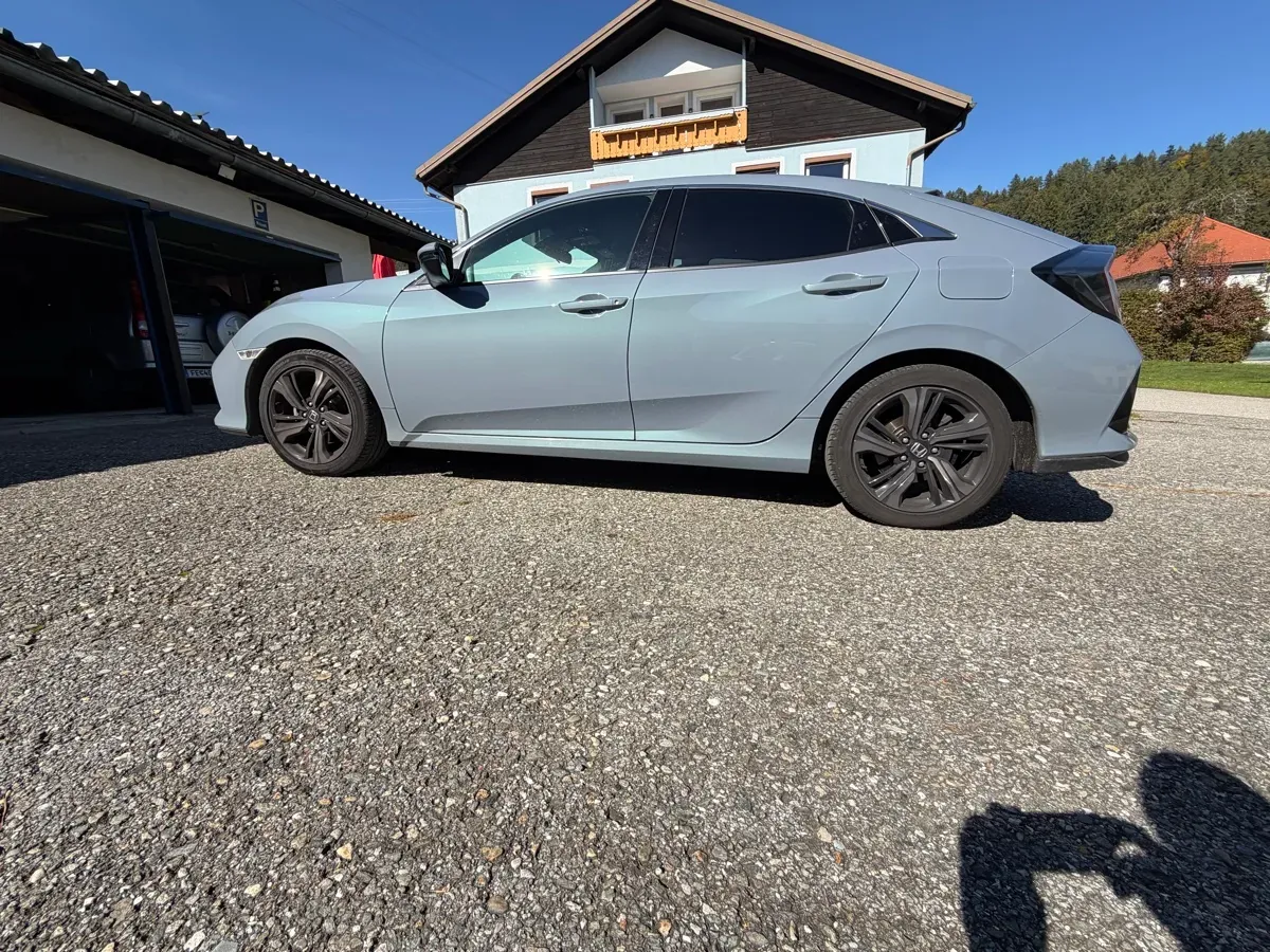 Honda Civic 2019 photo 3