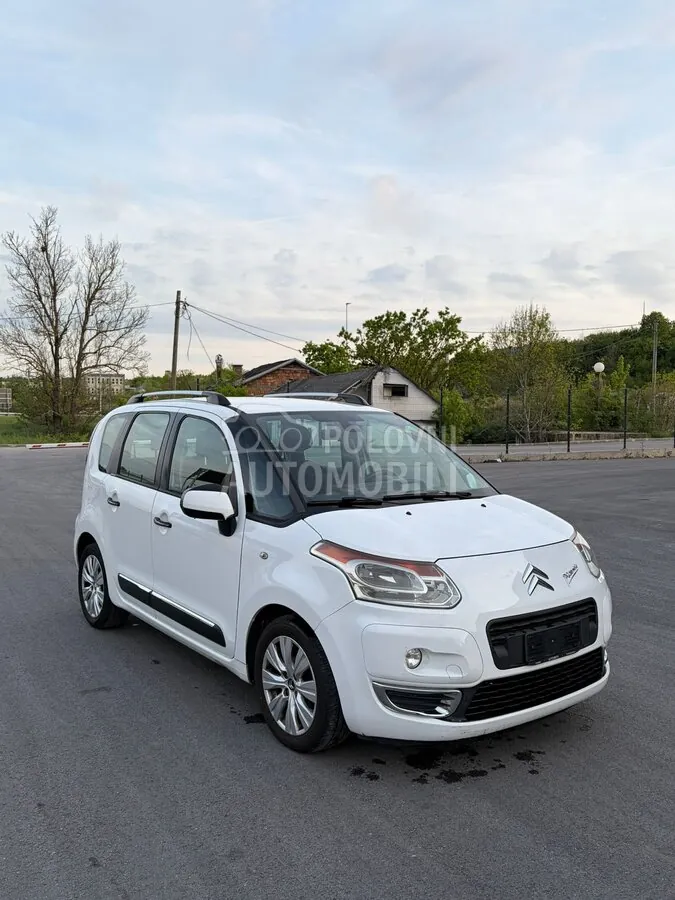Citroen C3 2011 photo 3