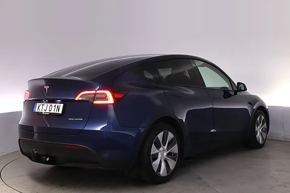 Tesla Model Y 2023 photo 5
