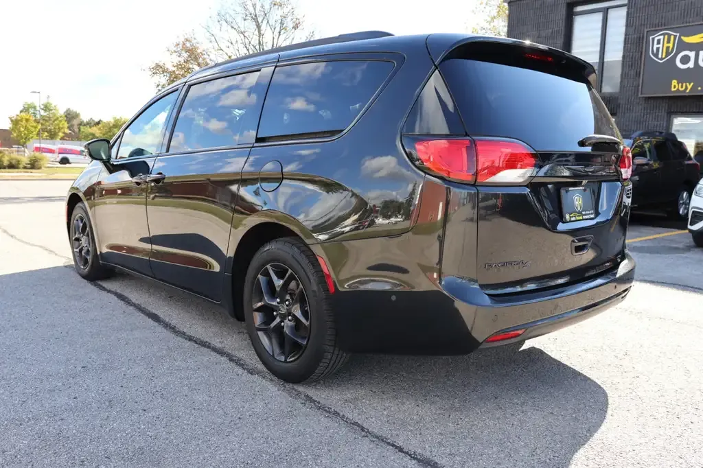 Chrysler Pacifica 2018 photo 4
