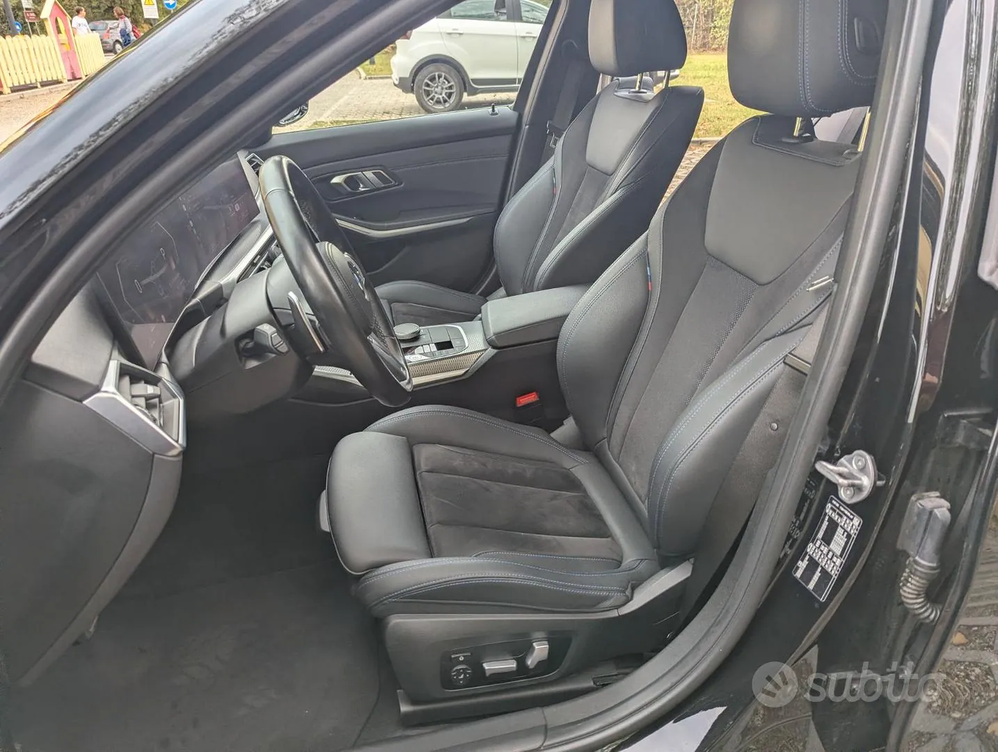 BMW 3 Series 2024 photo 4
