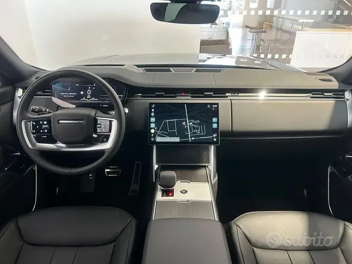 Land Rover Range Rover 2026 photo 4