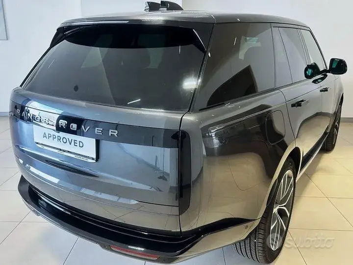 Land Rover Range Rover 2026 photo 2