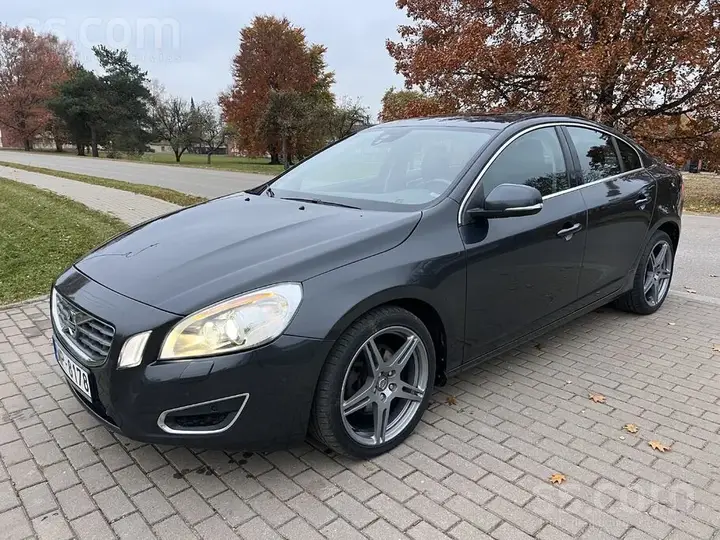 Volvo S60