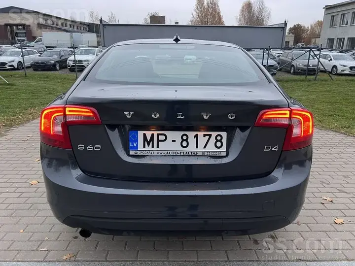 Volvo S60 2012 photo 5