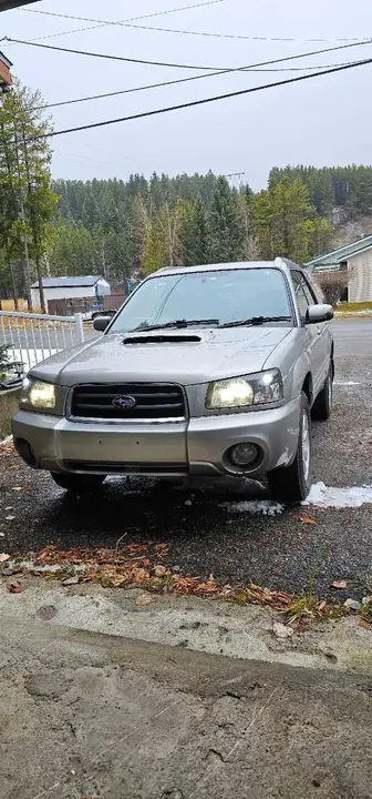 Subaru Forester 2005 photo 2