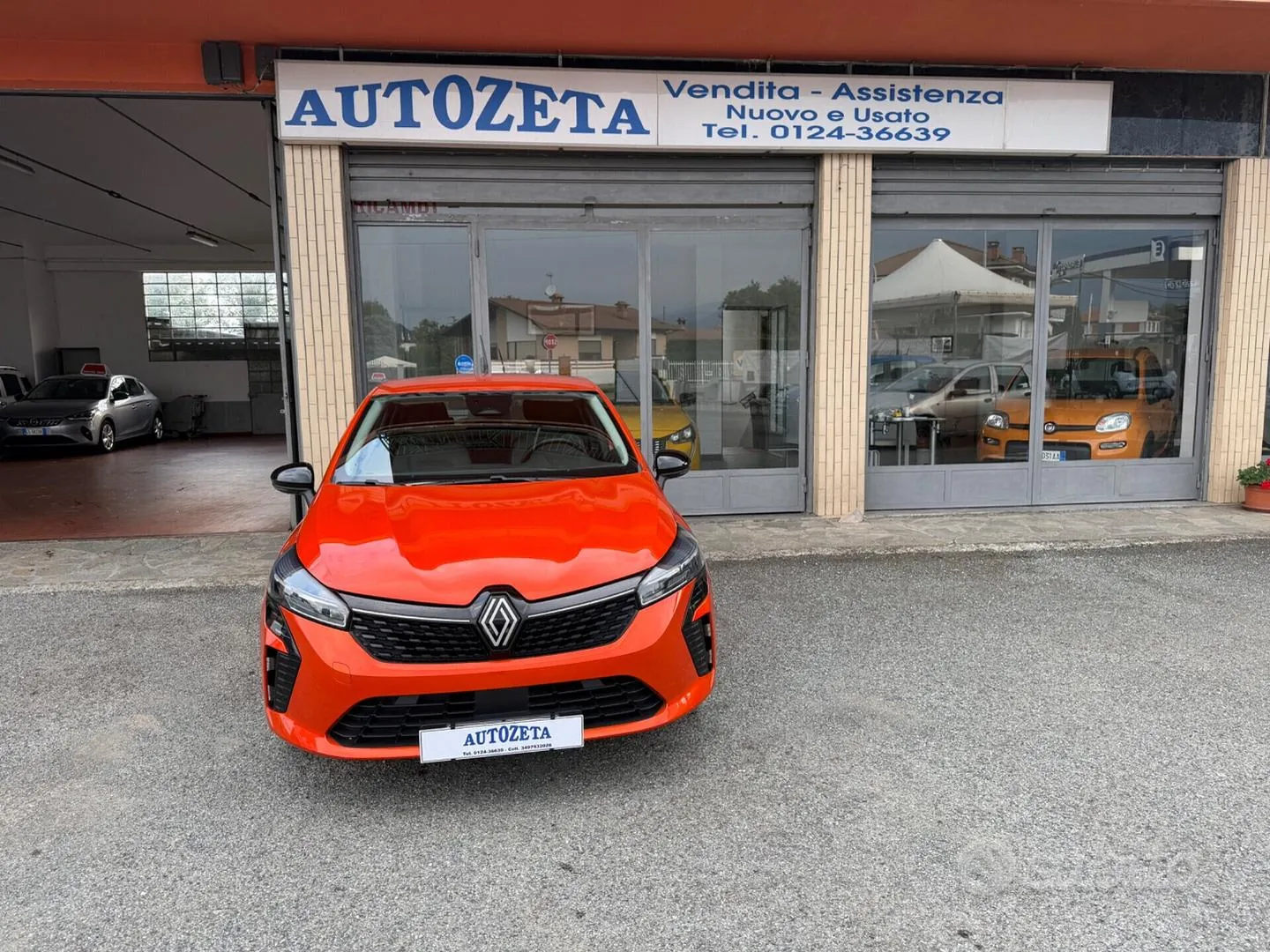 Renault Clio 2024 photo 2