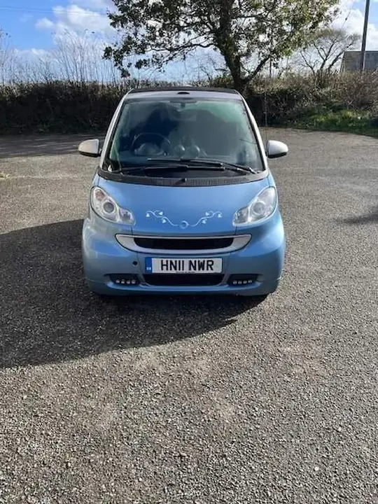 Smart Fortwo 2011 photo 3