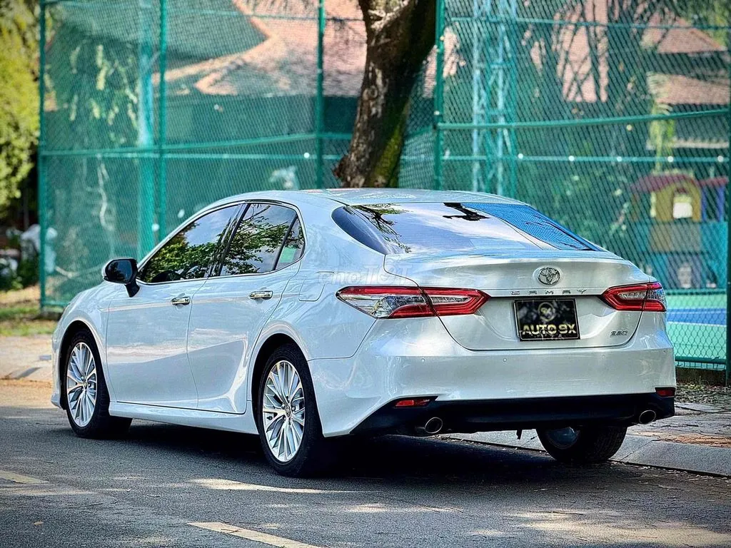 Toyota Camry 2021 photo 4